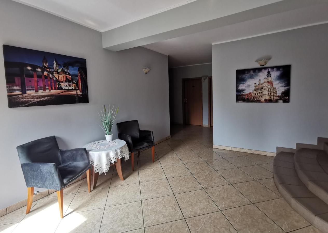 Hotel Zieliniec Poznaň Exteriér fotografie