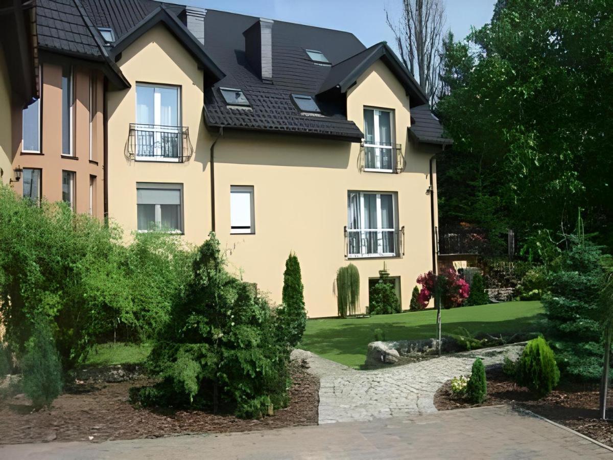 Hotel Zieliniec Poznaň Exteriér fotografie