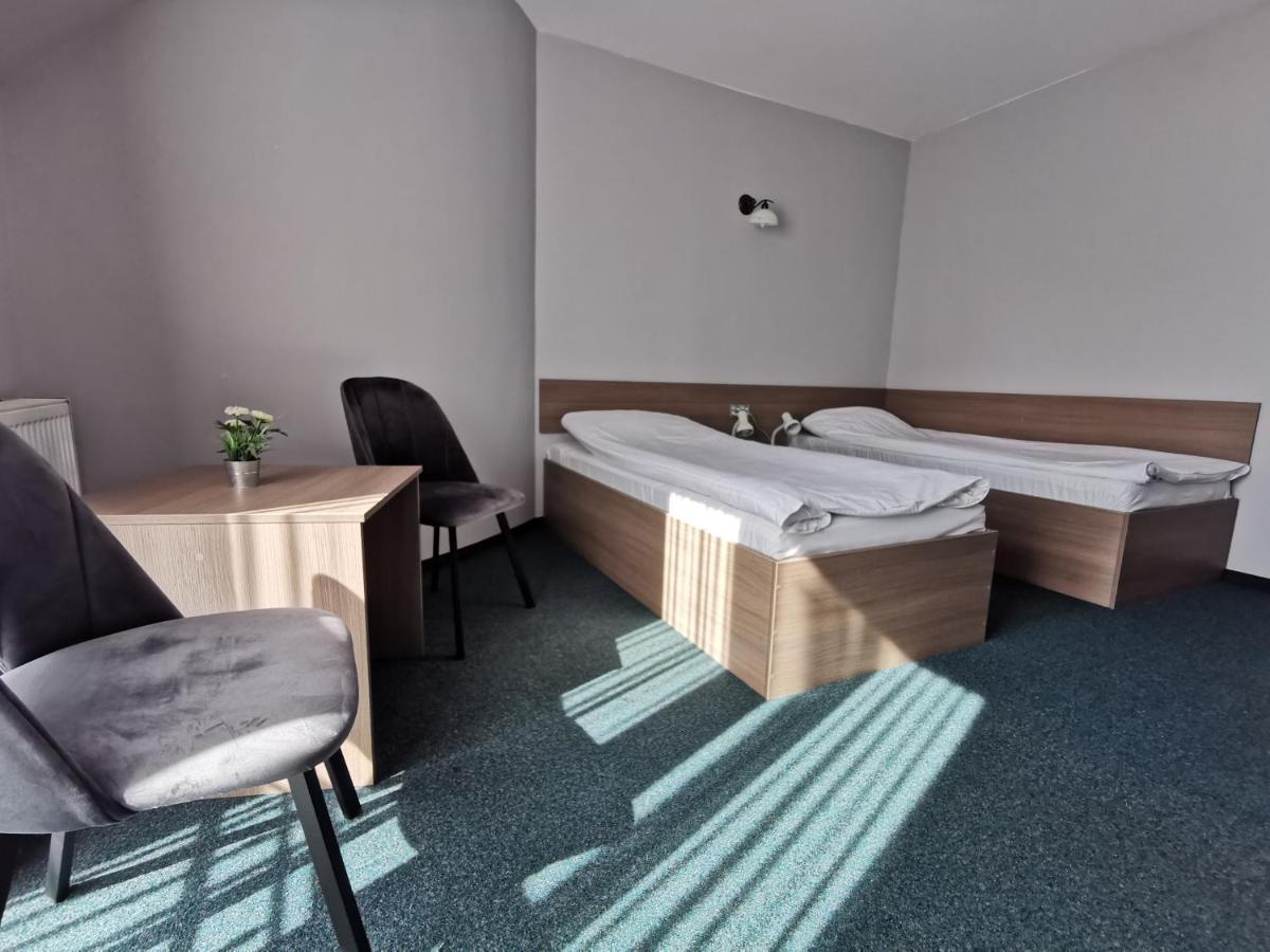 Hotel Zieliniec Poznaň Exteriér fotografie