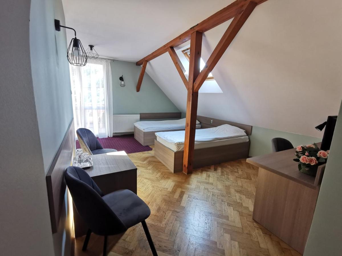 Hotel Zieliniec Poznaň Exteriér fotografie