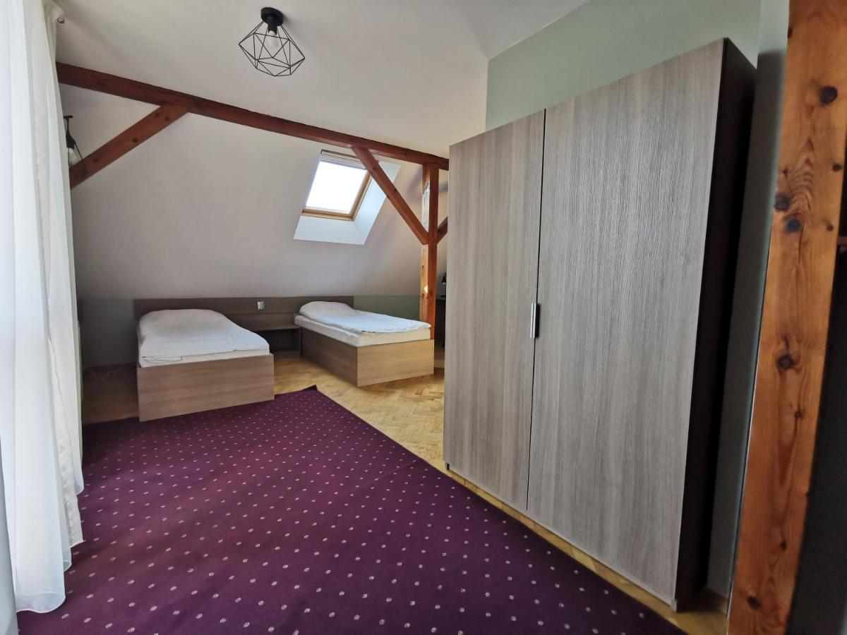 Hotel Zieliniec Poznaň Exteriér fotografie