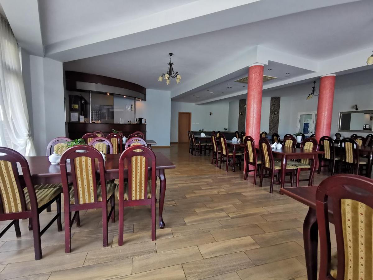 Hotel Zieliniec Poznaň Exteriér fotografie